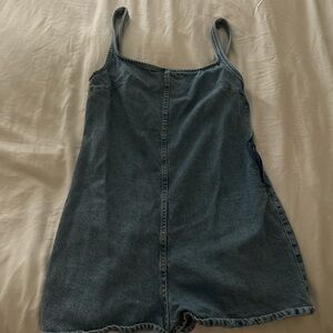 zara denim romper!